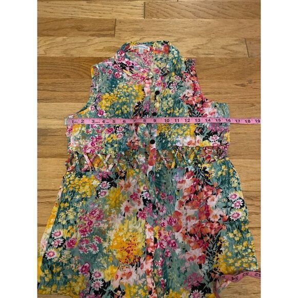 Lucca Couture women's multicolor floral cut out button front sleeveless blouse S - Picture 4 of 8